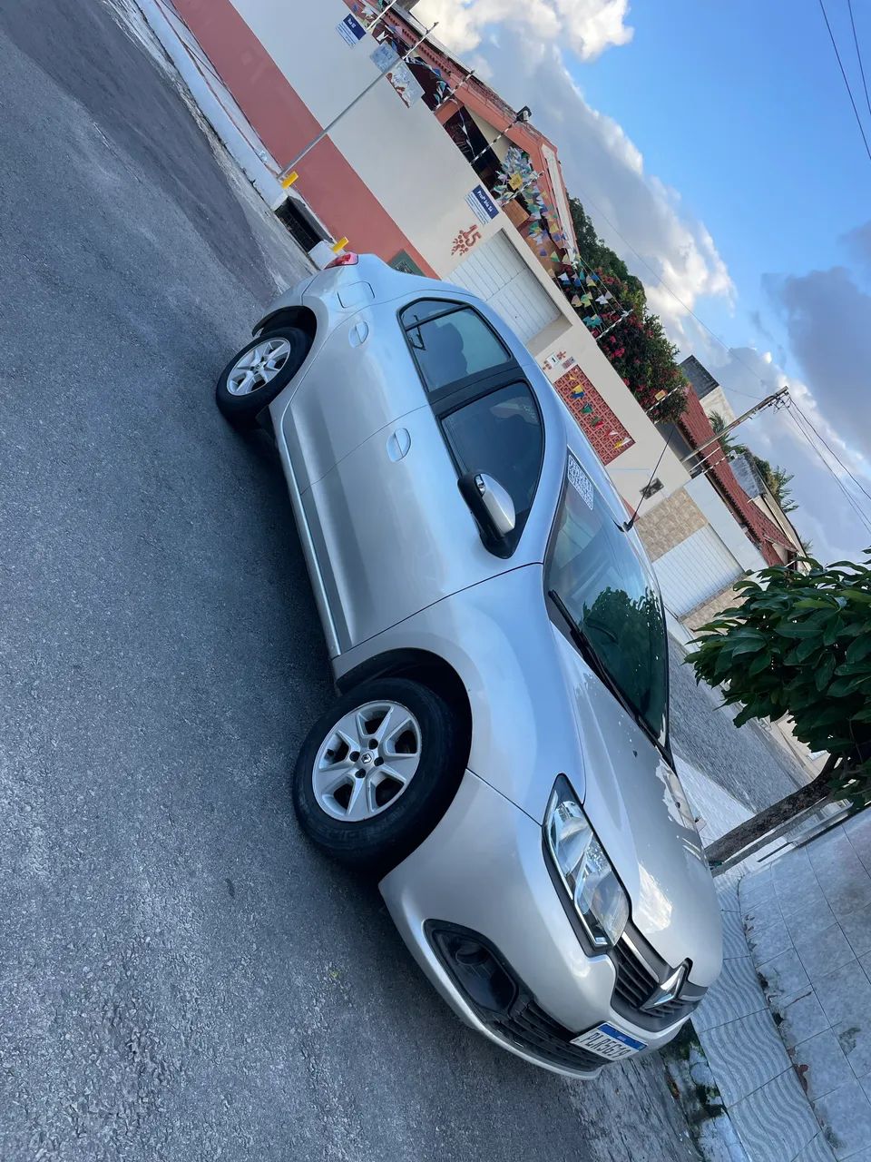 Renault Logan Expression Flex 1.0 12V 4P 2019 - Foto 4
