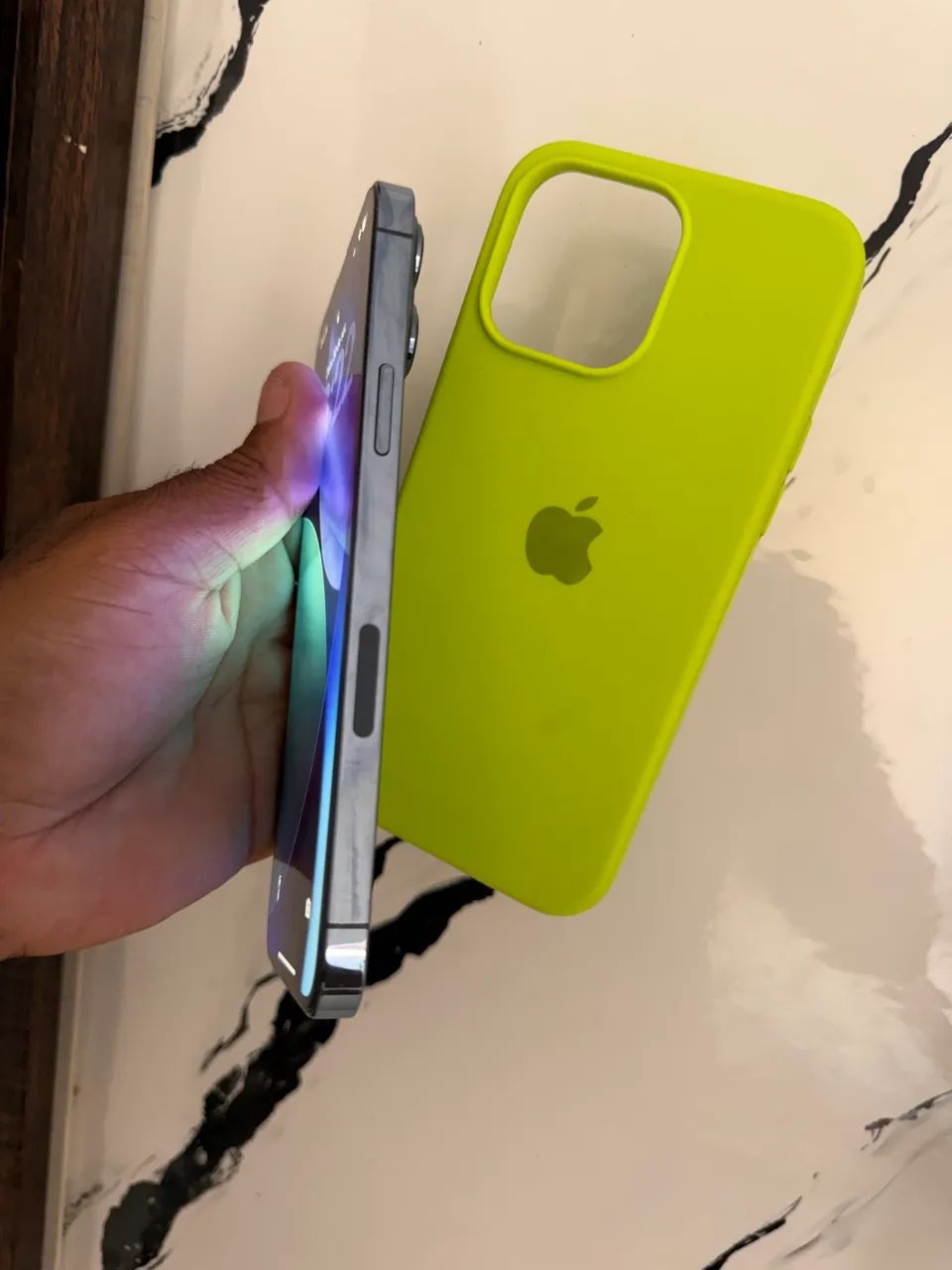 Vendo iPhone 13  pro Max  funcionando perfeitamente  - Foto 2