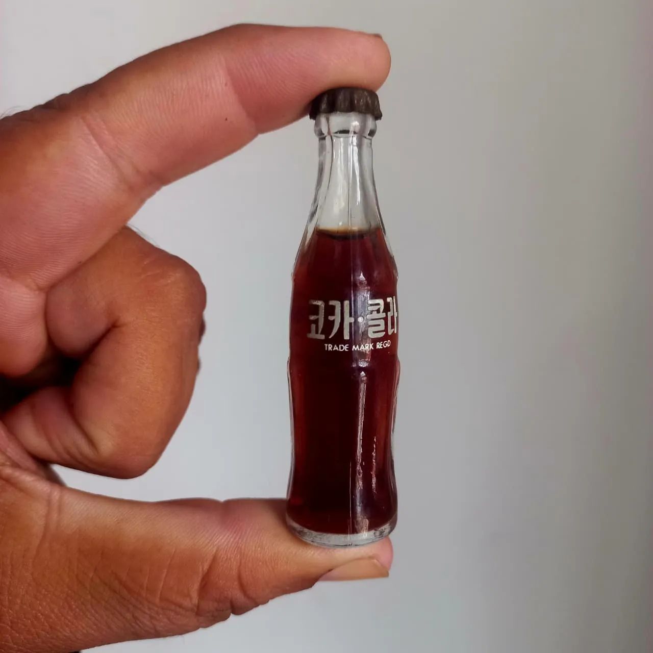 Mini Garrafas Coca + engradado - Foto 4