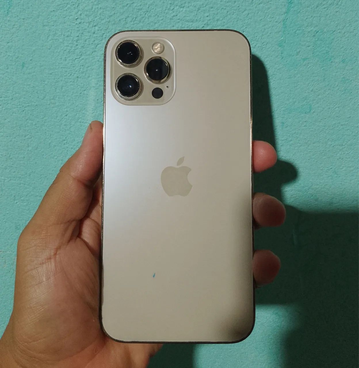 VENDO OU TROCO IPHONE 12 PRO MAX - Foto 2