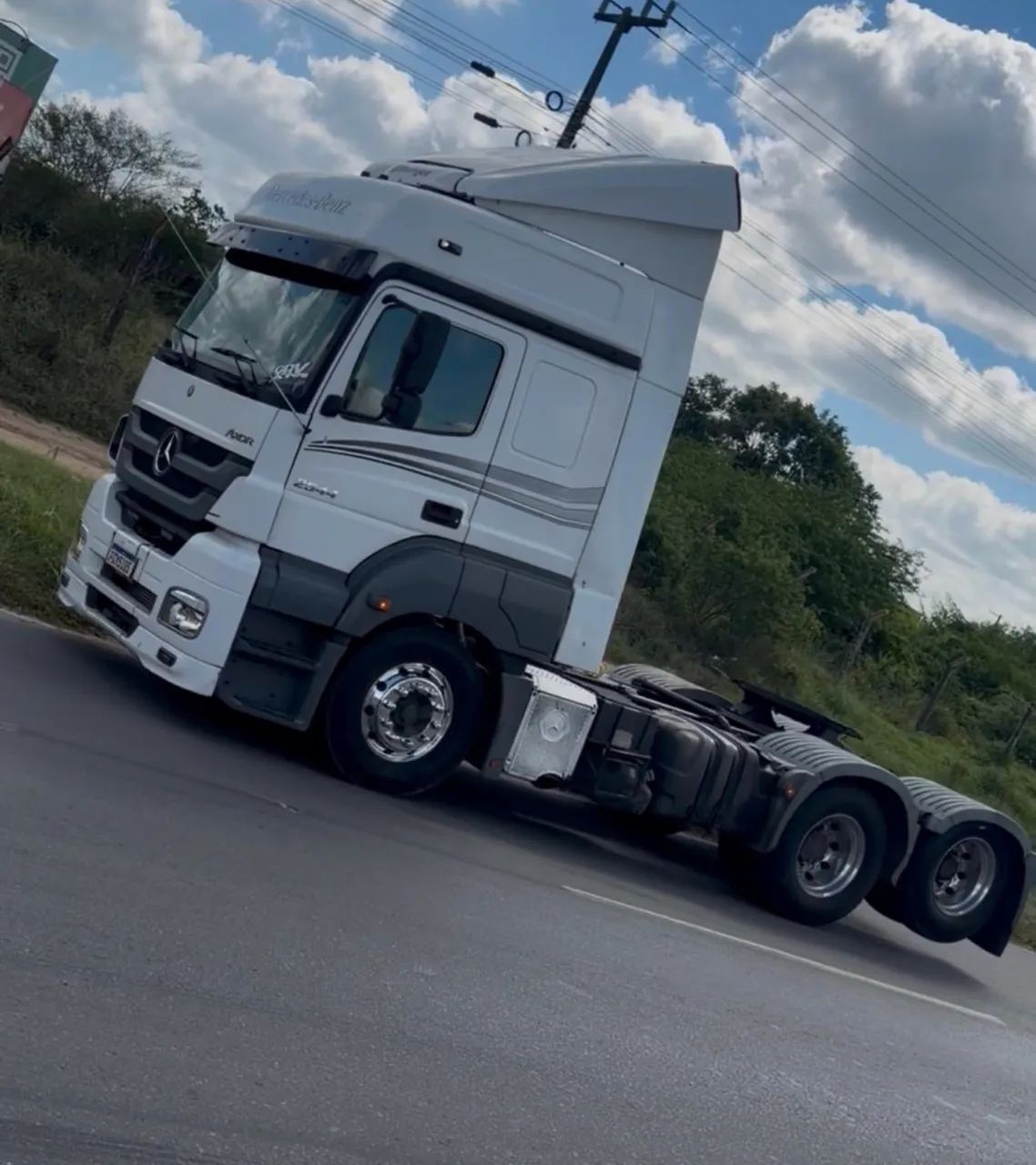 Cavalo Mercedes axor 2544 carro novo 