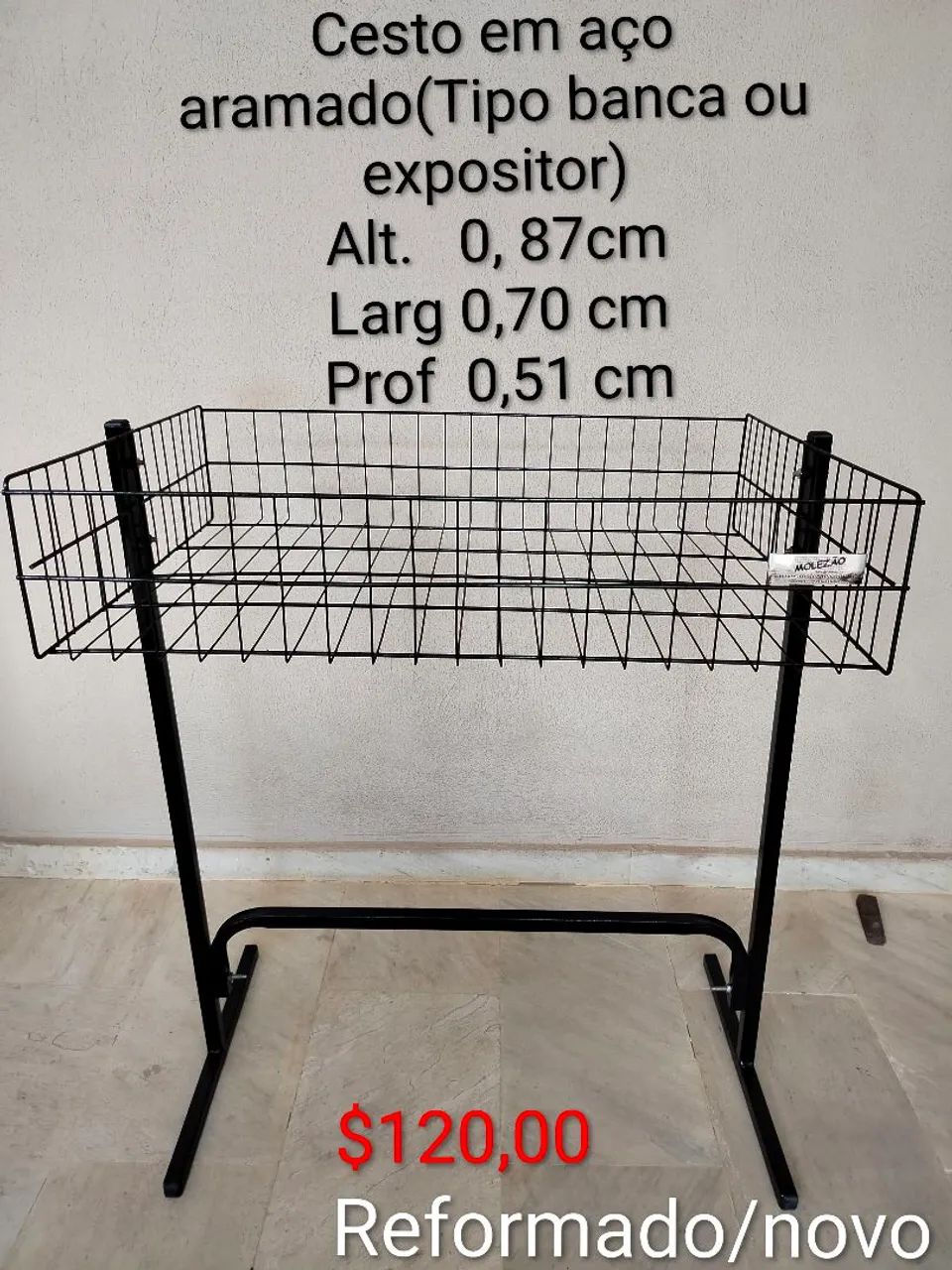 Wire-mesh display basket made of steel