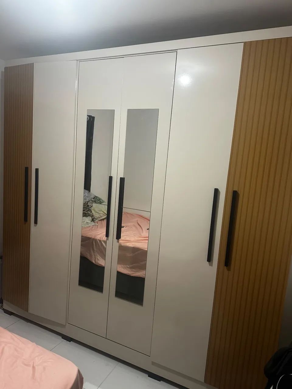 Guarda-roupa 6 portas novo