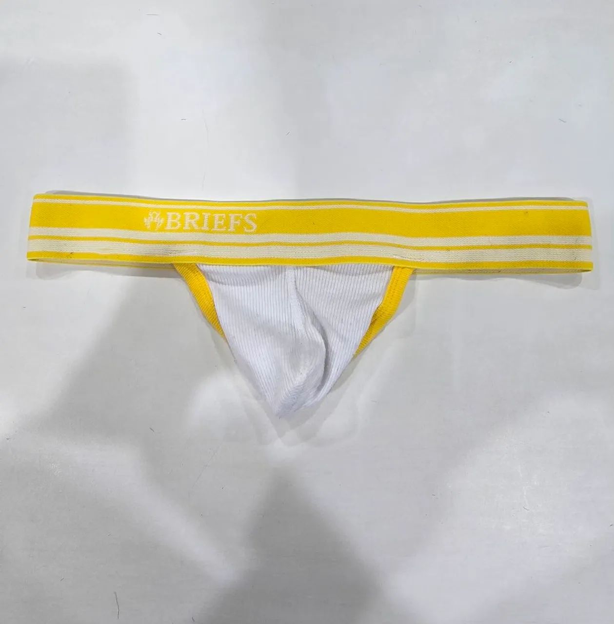 Cueca frente única 