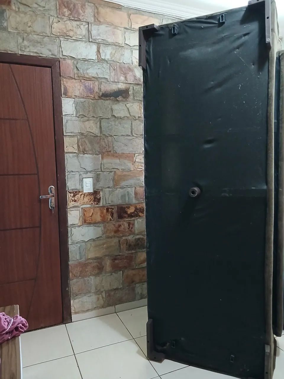 Sofá Retrátil vira cama casal 
