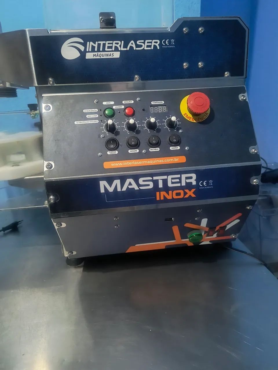 Vende máquina de salgados super nova com nota fiscal e garantia 