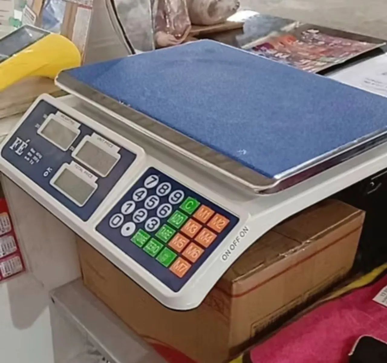 Balança digital 40 kg eletrônica nova