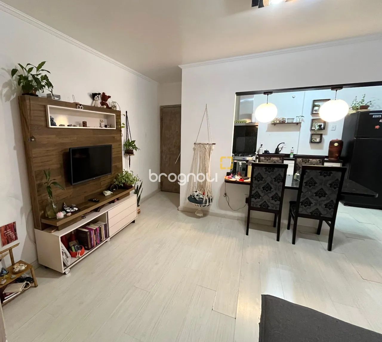 Apartamento mobiliado próximo UFSC