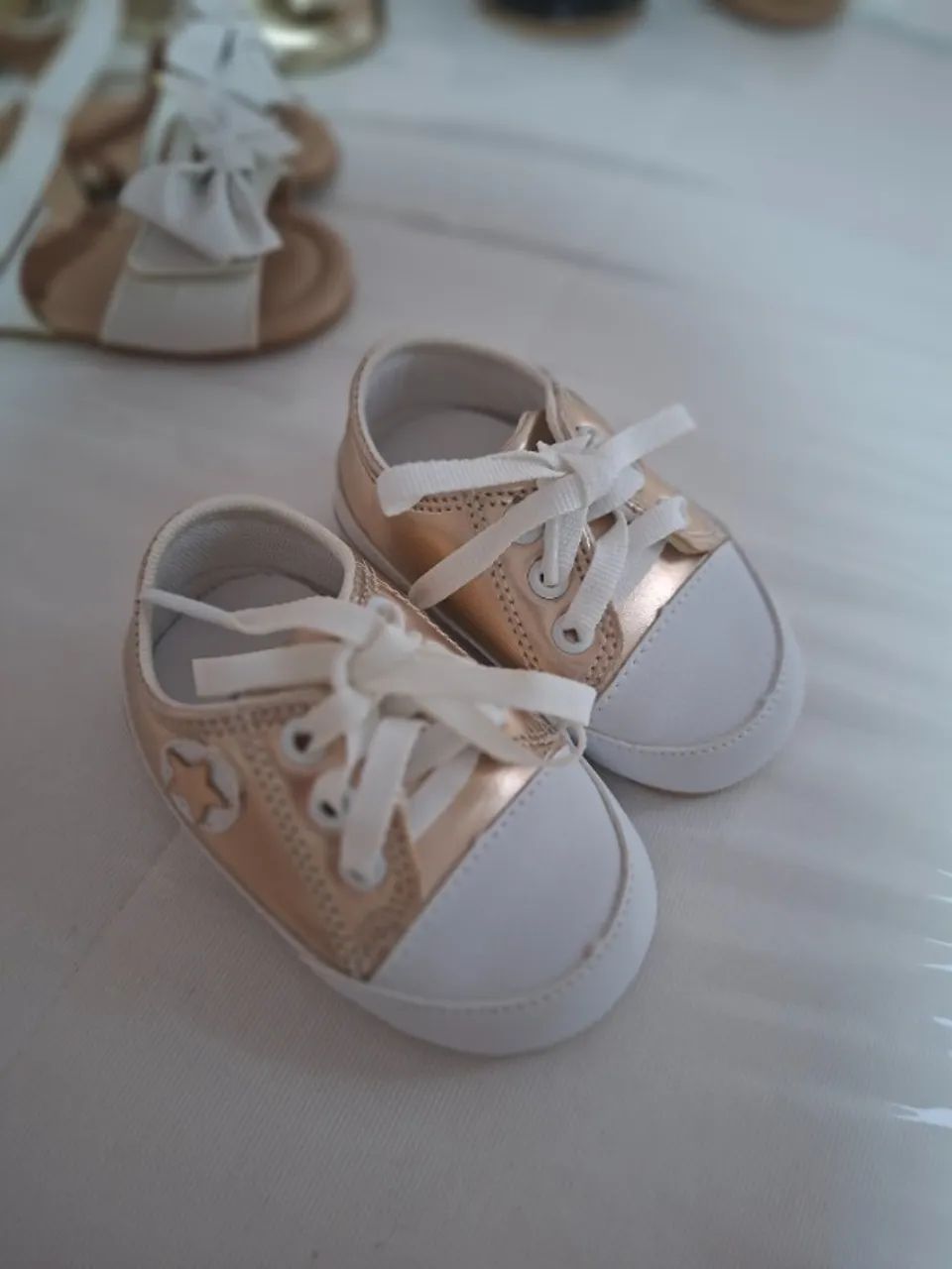 Tênis bebê menina - Dourado