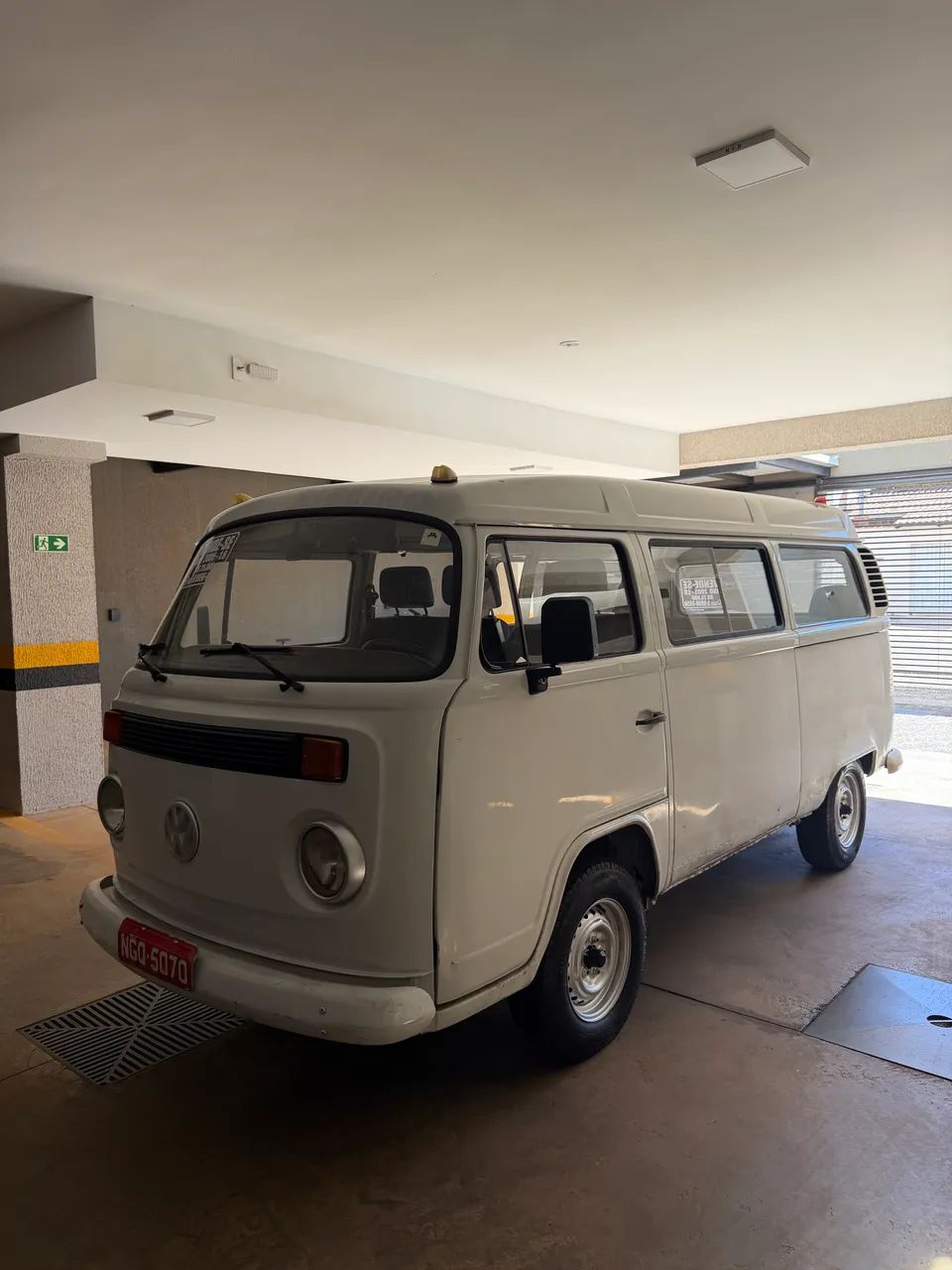Volkswagen Kombi Kombi Standard/ Luxo/ Série Prata 2005