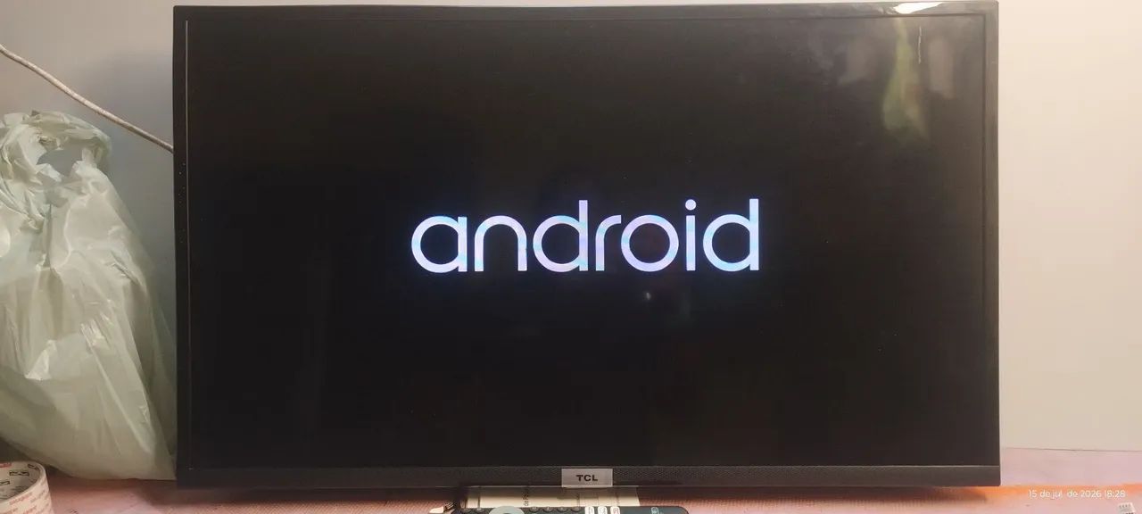 Venda de um TV TCL smartv Android funcionando tudo  - Foto 2