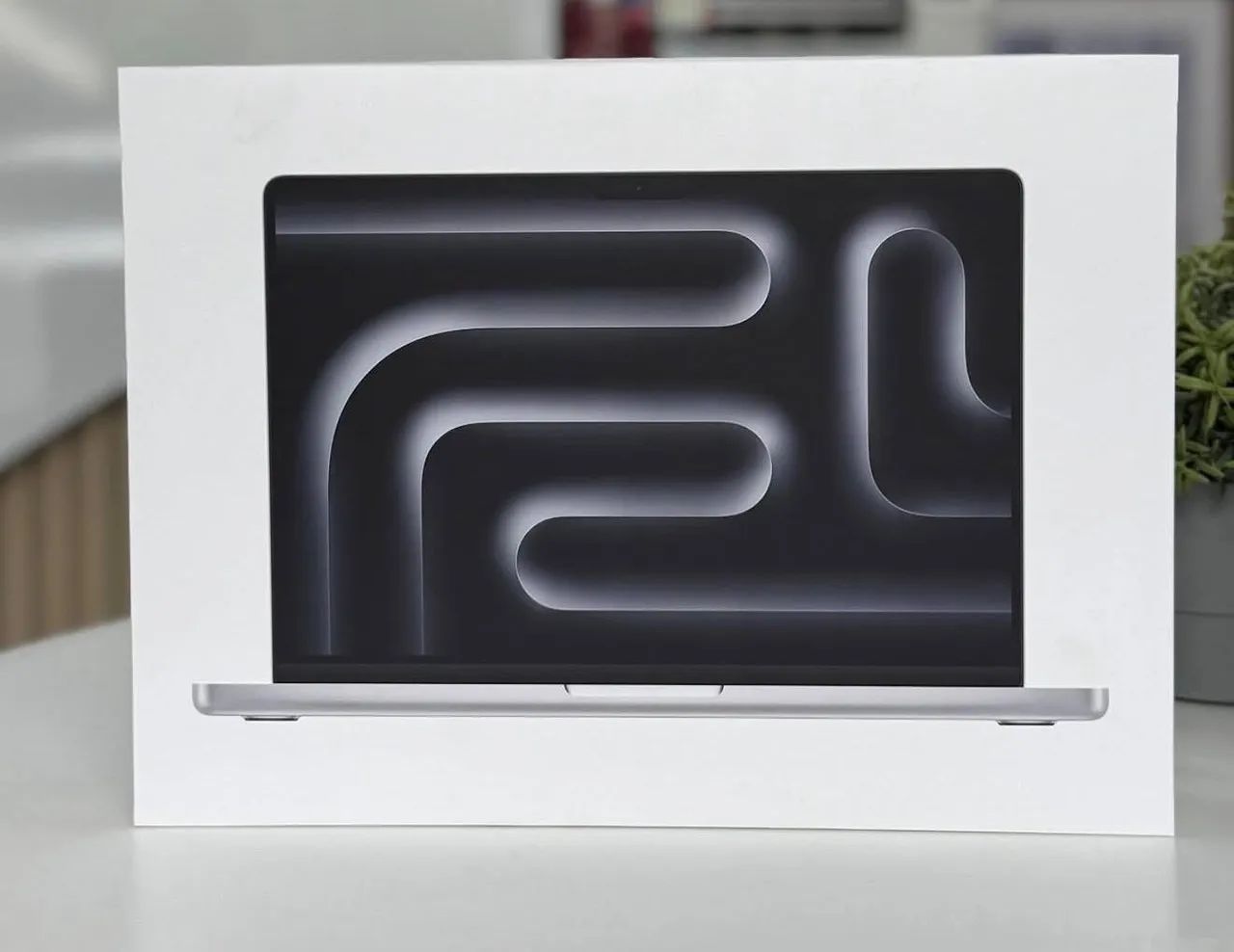 MacBook Pro 16 M5 Max  36GB RAM  SSD 2TB
