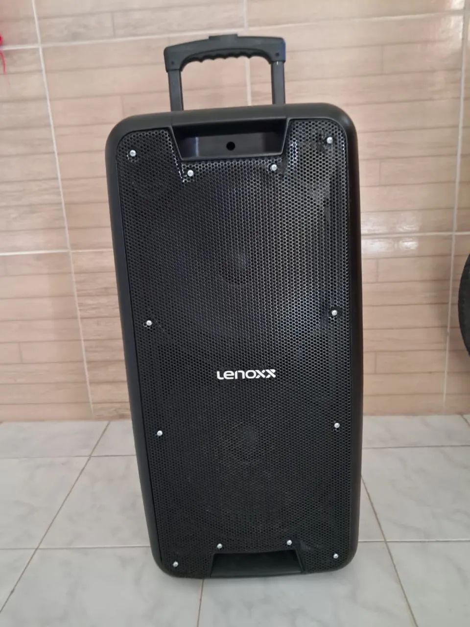 Caixa de som Bluetooth torre