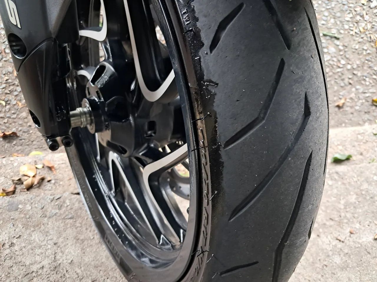 Bajaj dominar 400 - Foto 5