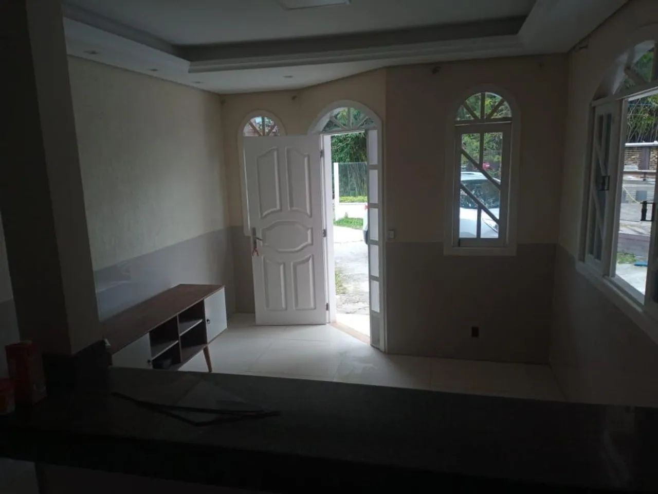 Alugo casa
