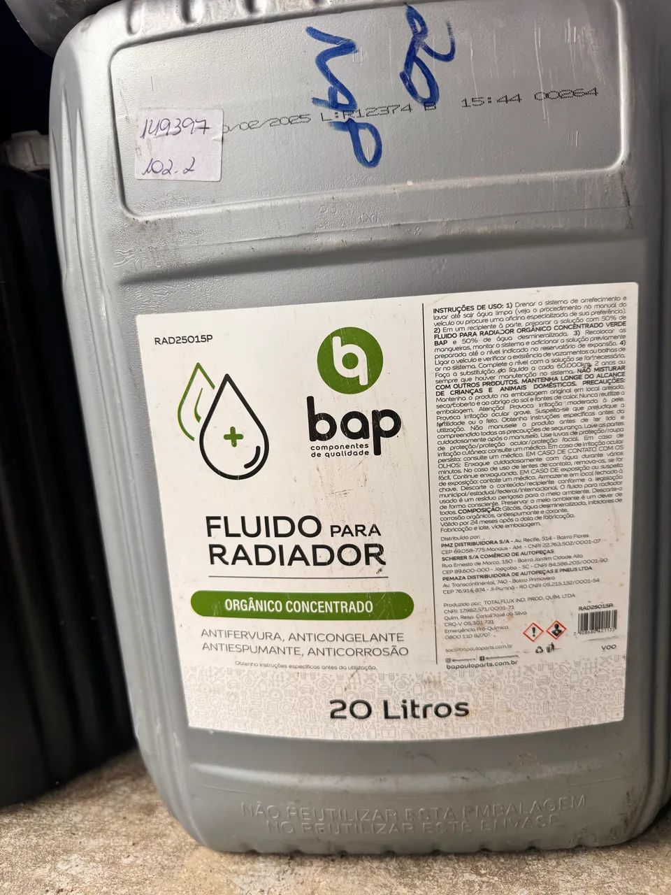 Óleo  de motor a diesel e  líquido de arrefecimento  - Foto 3