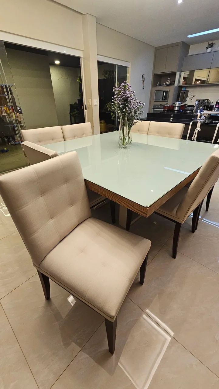 Mesa quadrada 8 lugares sensacional comprada na German - Foto 3