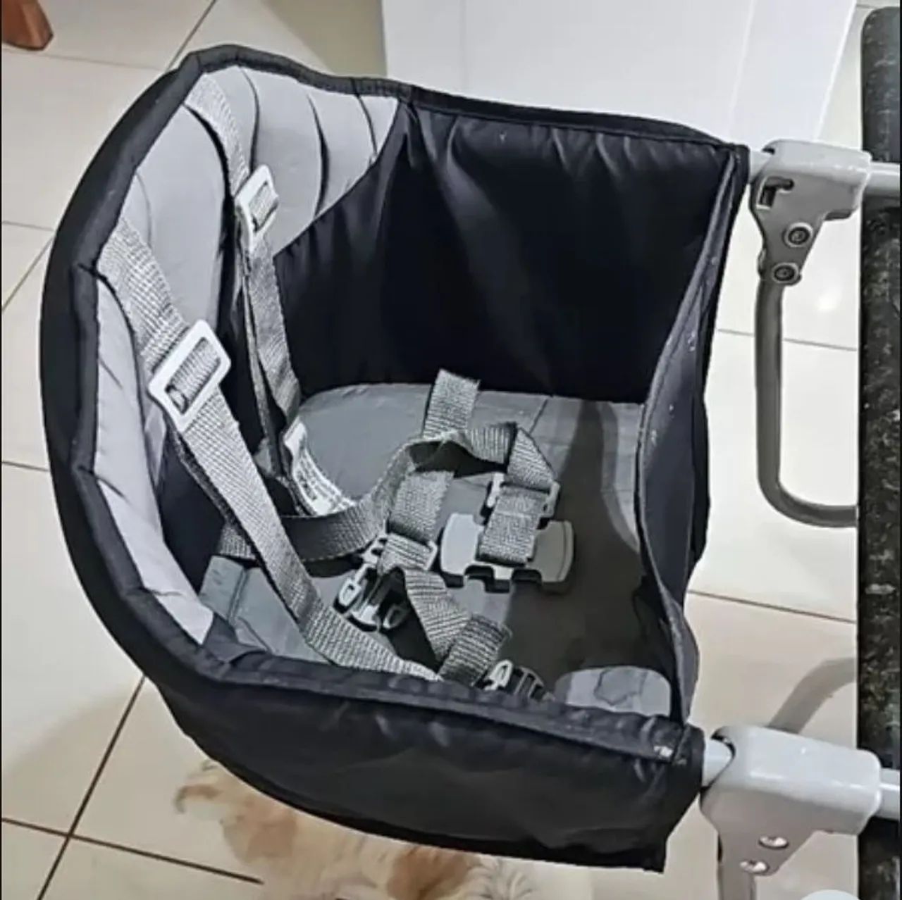 Cadeira de alimentação bebê compacta - Foto 4