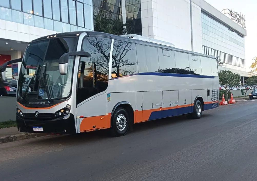 Mercedes Benz Neobus O500RS