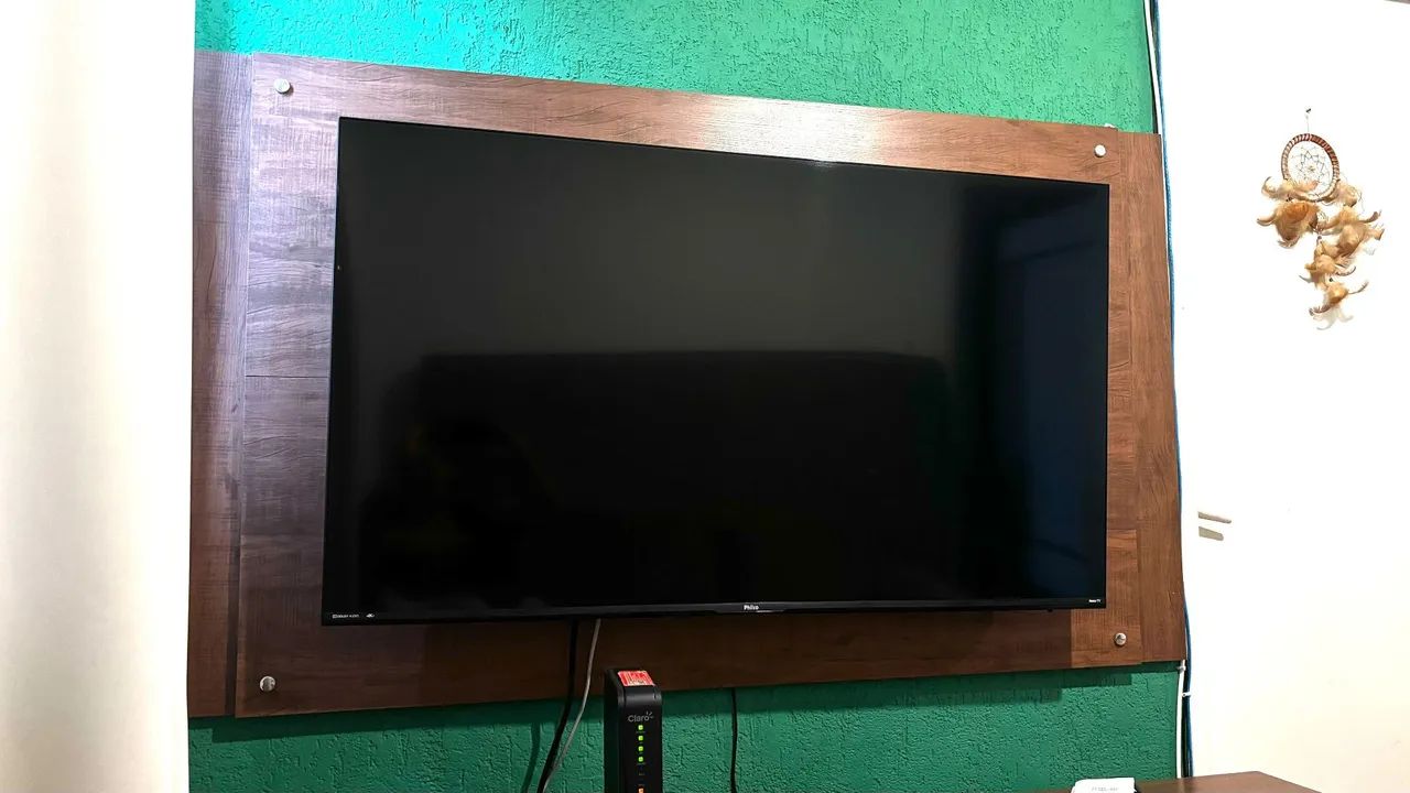 Vendo TV Philco 50 polegadas (retirar peças).