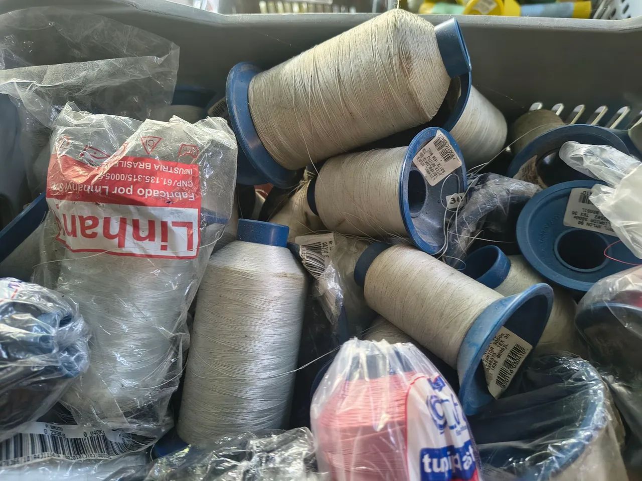 Linha para bordado 90 e 120  - Foto 4