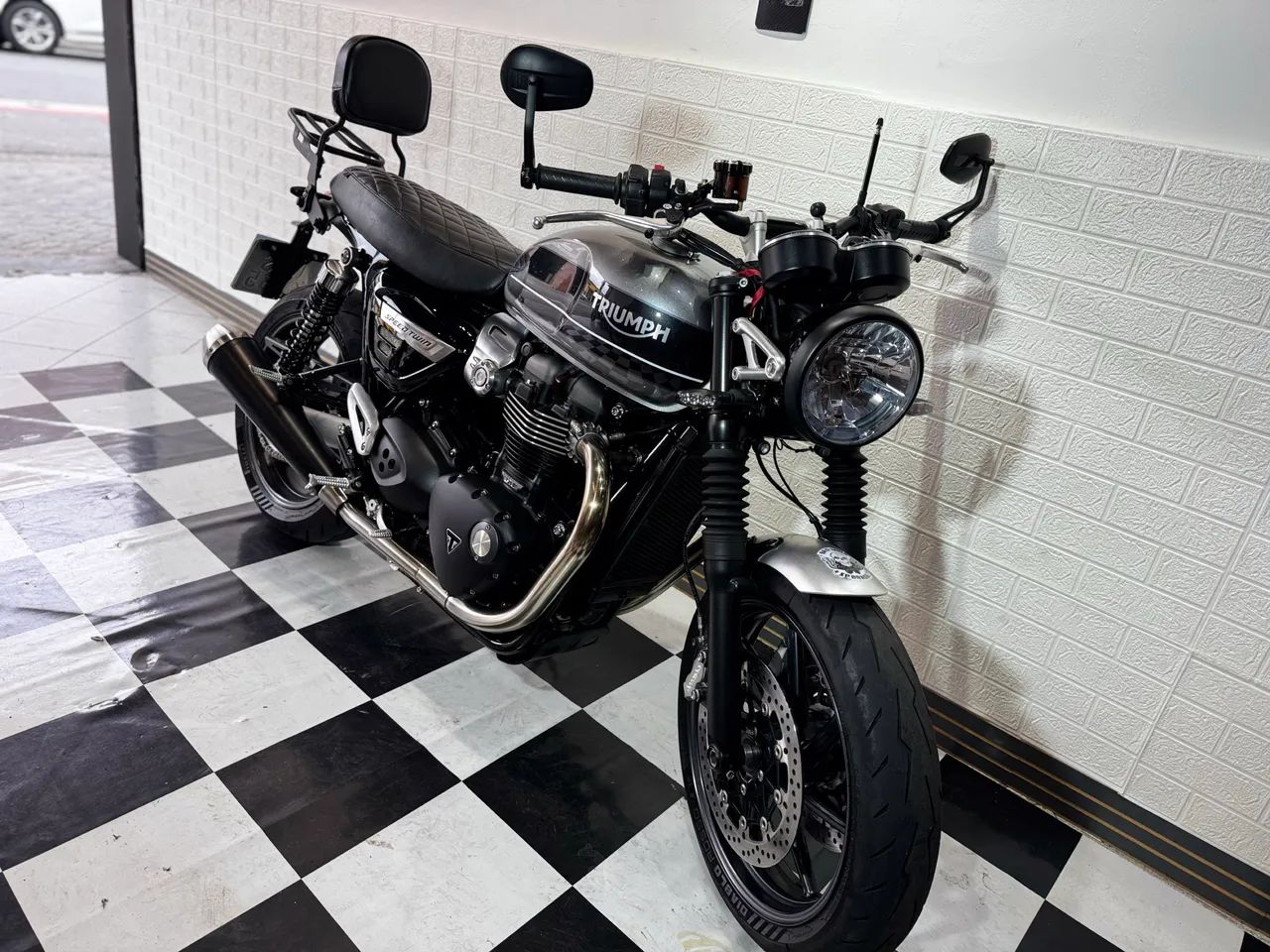 TRIUMPH SPEED TWIN 1200 - Foto 3