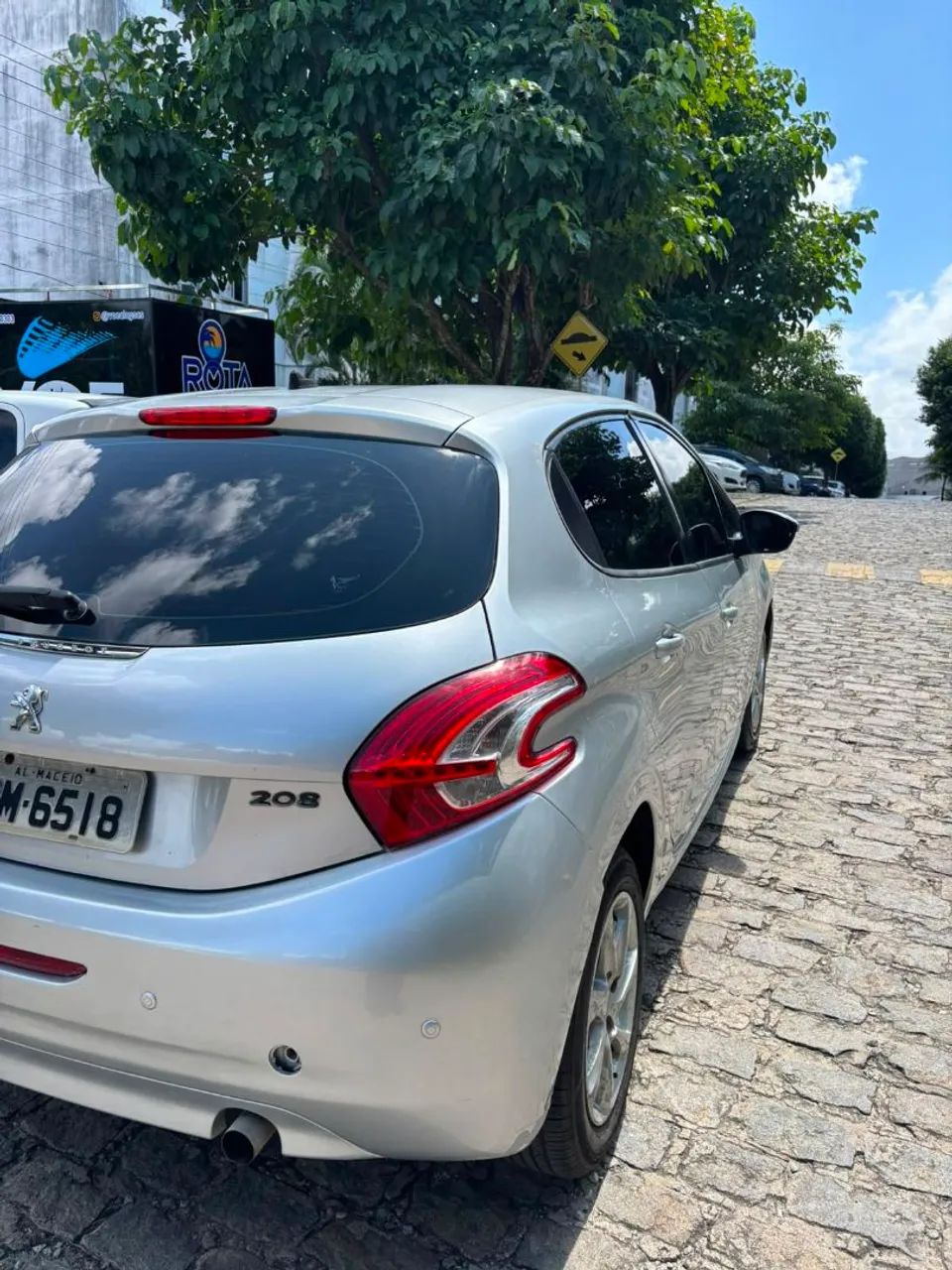 Peugeot 208 Active/active Pack 1.5 Flex 8V 5P 2015 - Foto 2