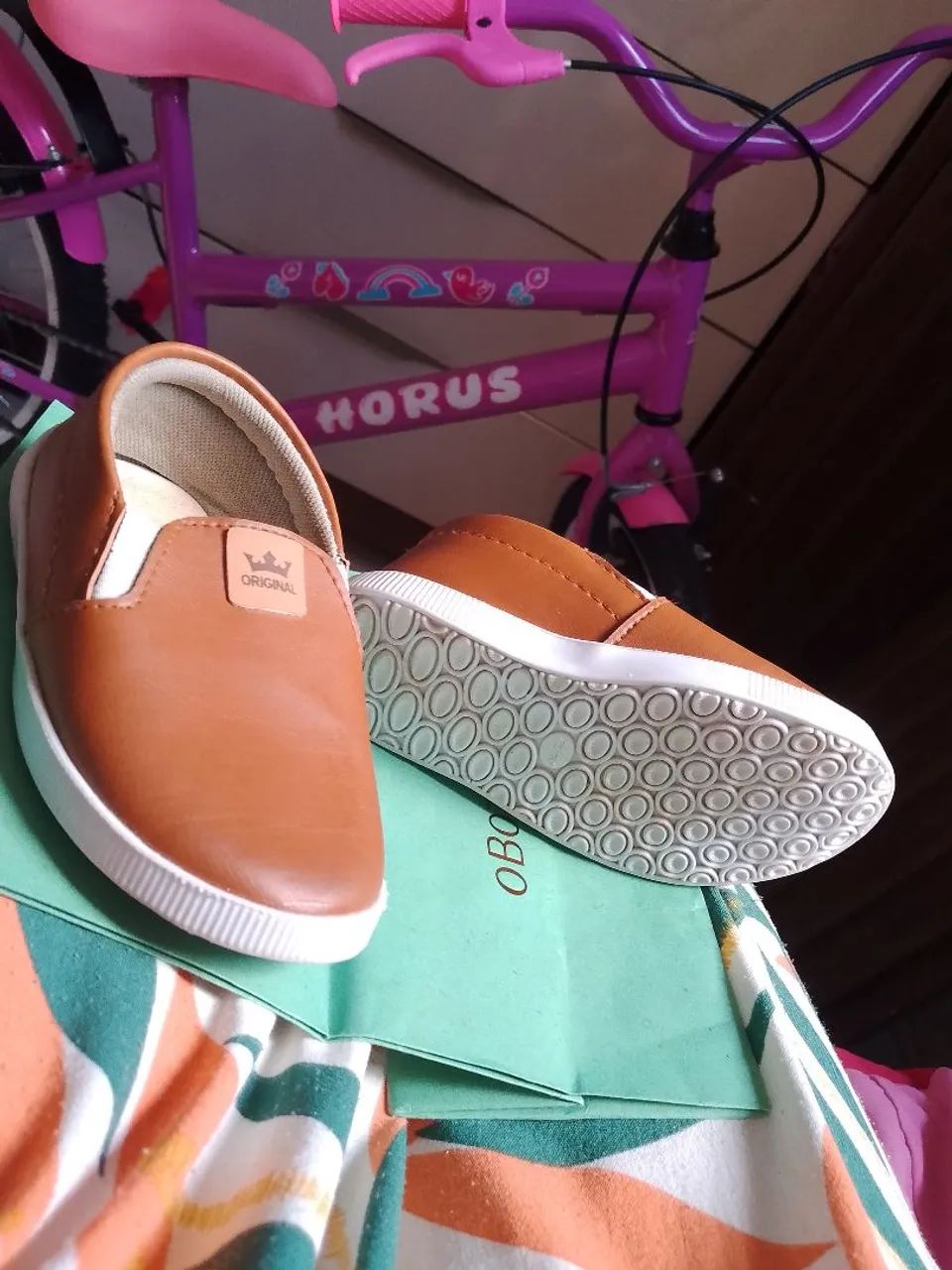 Vendo dois sapatos em estado de novos - Foto 3