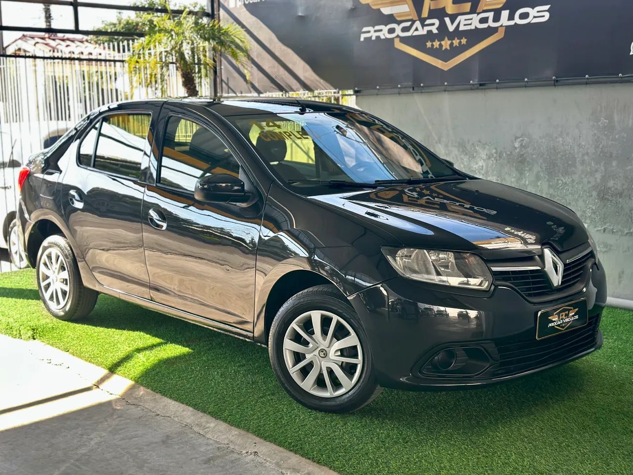 Renault Logan 2014