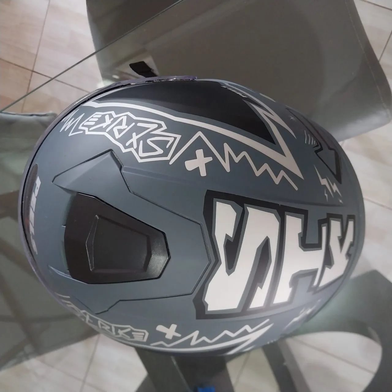 Capacete PEELS Spike 2 N°62 novinho - Foto 5