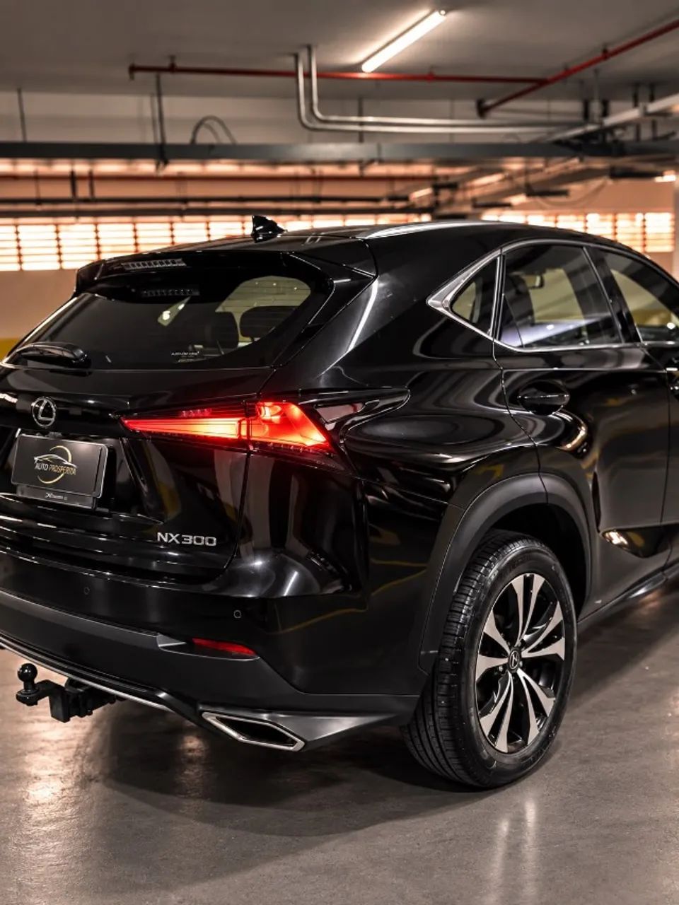 Lexus NX-300 F-sport 2.0 16V 238cv Aut., foto 2 de 15