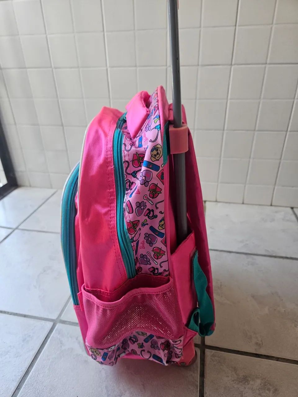 Mochila escolar com rodinhas  - Foto 5