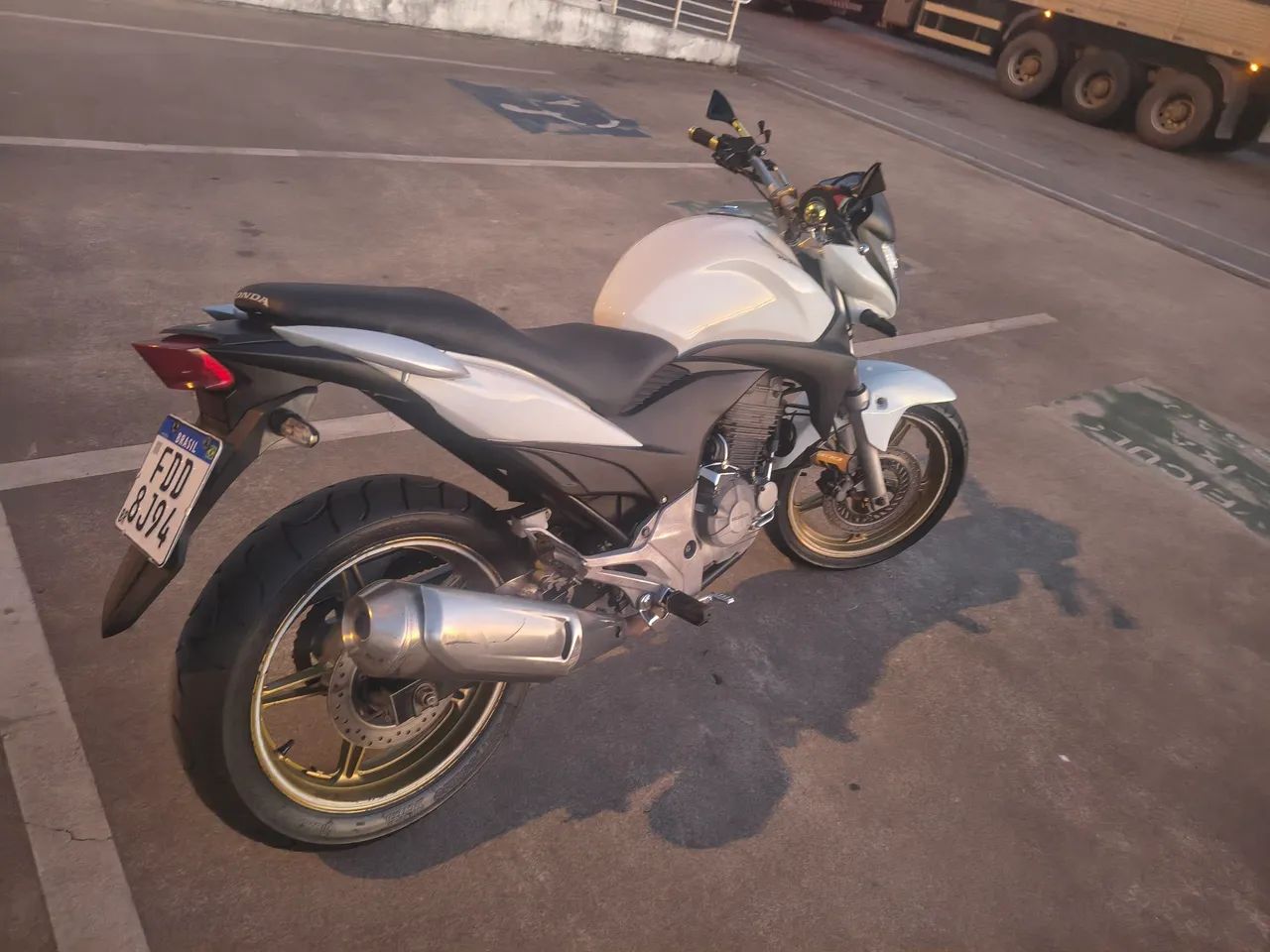 Honda CB 300R 2012 - Foto 4