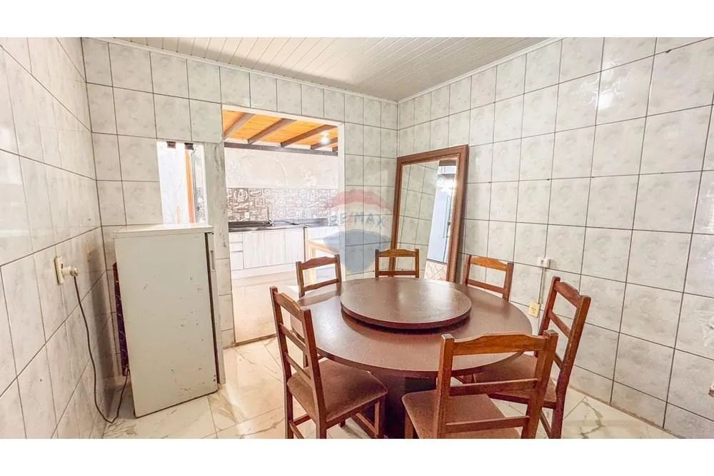 CASA COM PISCINA E 4 DORMITORIOS - JARDIM GISELA - Foto 4