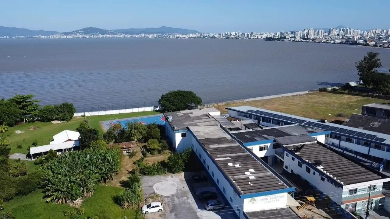 Terreno a venda - Barreiros - São José/SC