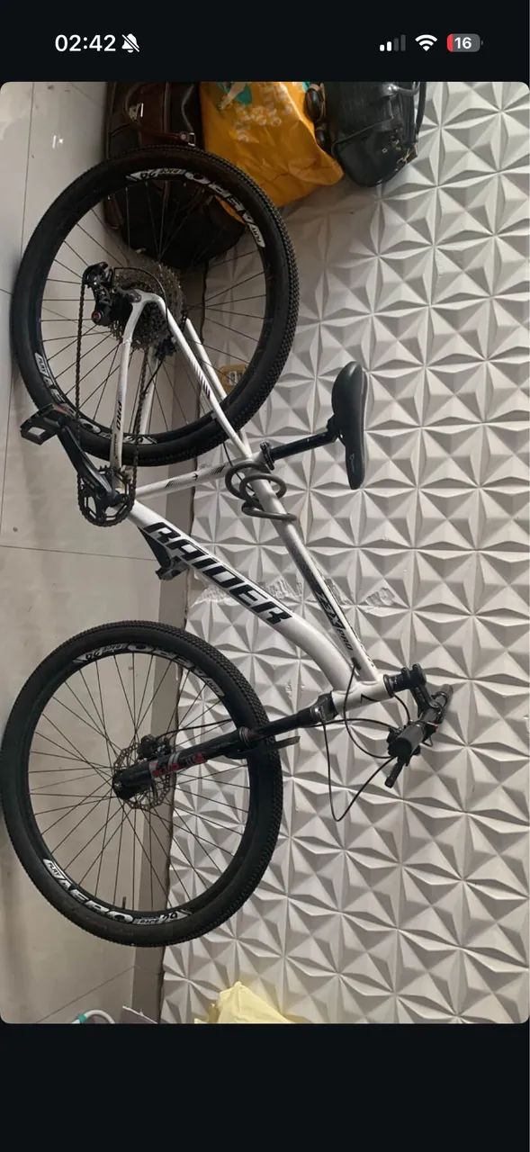 Bicicleta aro 29 kit relação top ,desapego  - Foto 3