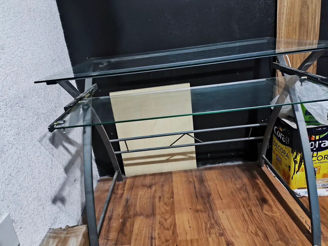 Mesa de vidro para computador 
