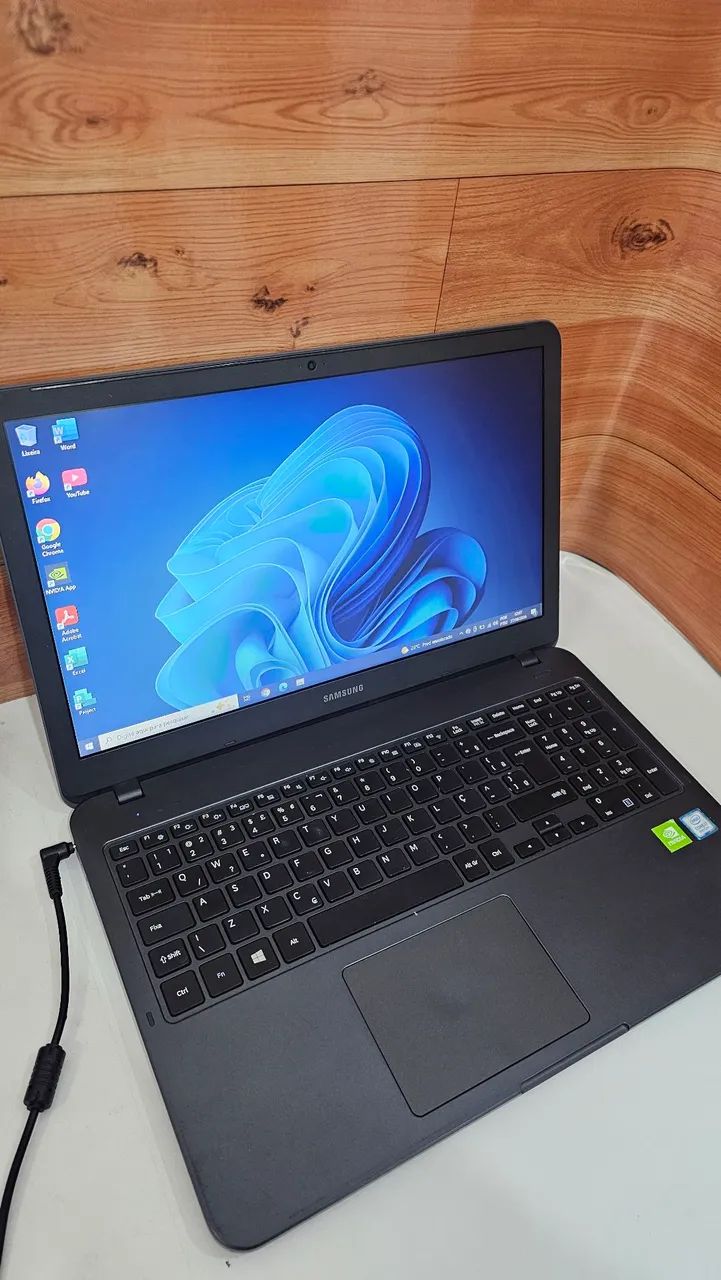 Samsung Processador I7 , 8 GB DE RAM , SSD 256 GB  - Foto 3
