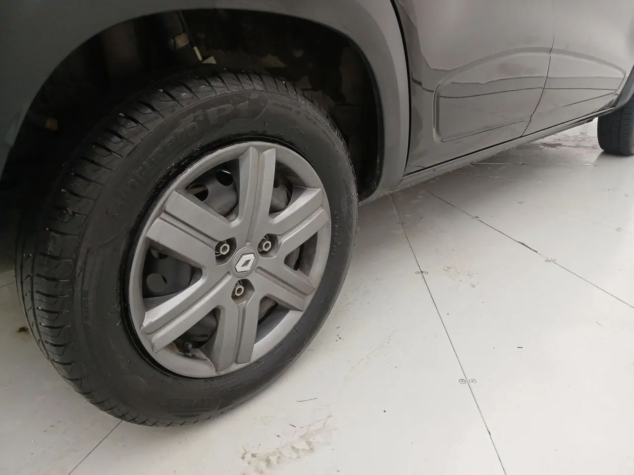 Renault Kwid 1.0 Zen, foto 14 de 18