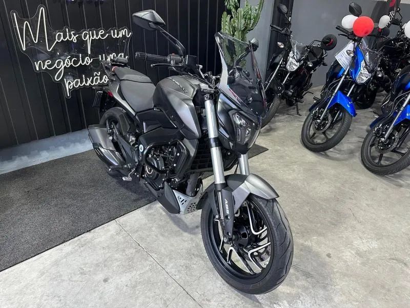 BAJAJ DOMINAR D400 2025 - Foto 4
