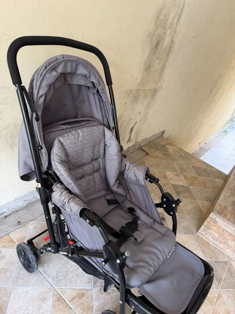 Vendo carrinho e bebe conforto  - Foto 4