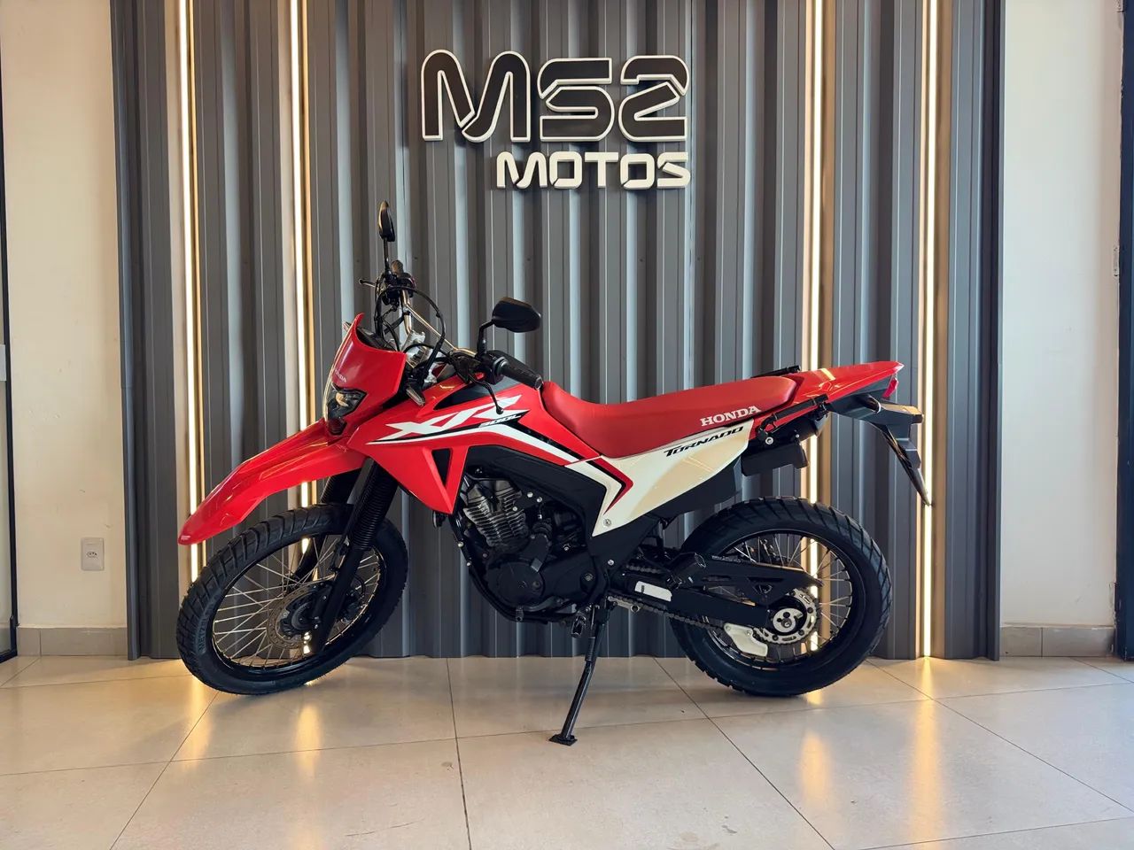 XR Tornado 300 2025  - Foto 2