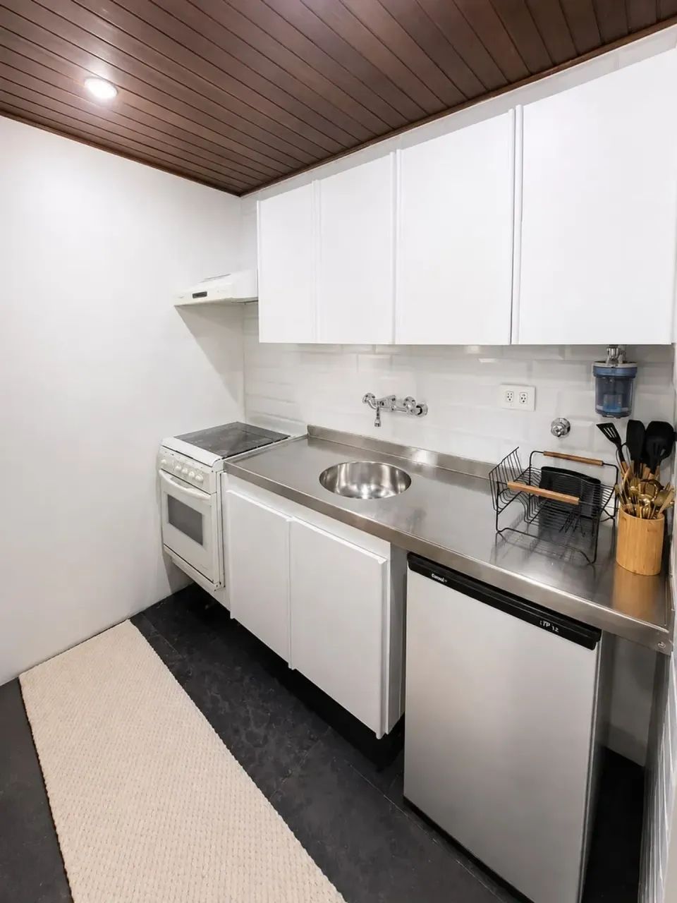 Imóvel para aluguel tem 57 metros quadrados com 1 quarto - Foto 2