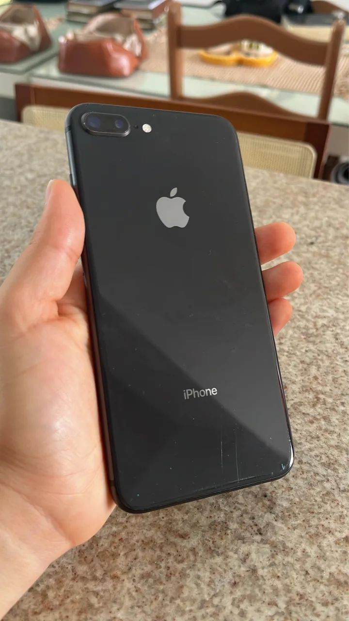 iPhone 8 plus preto, 64gb - Celulares e Smartphones - Tamarineira