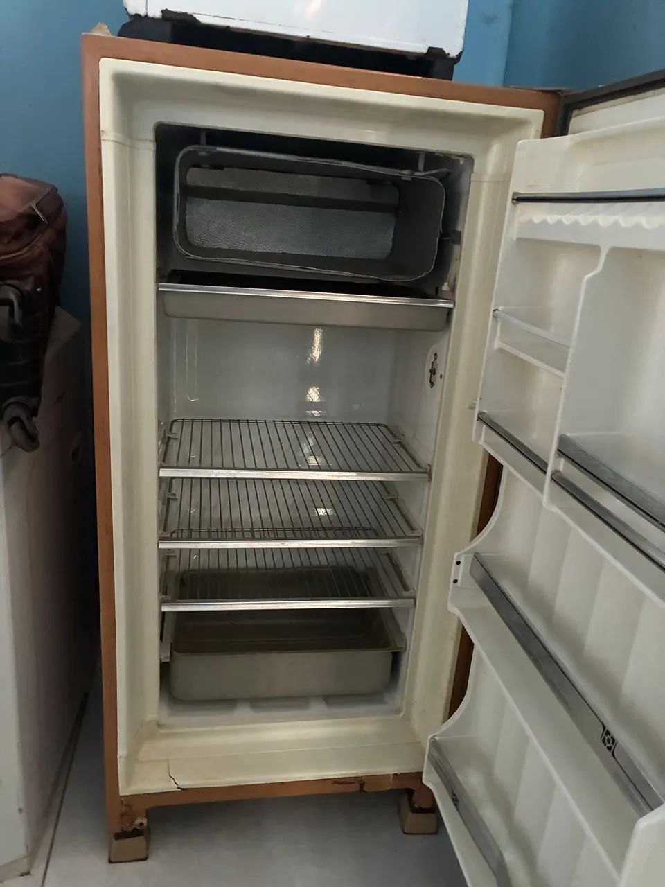 Vendo geladeira  - Foto 2