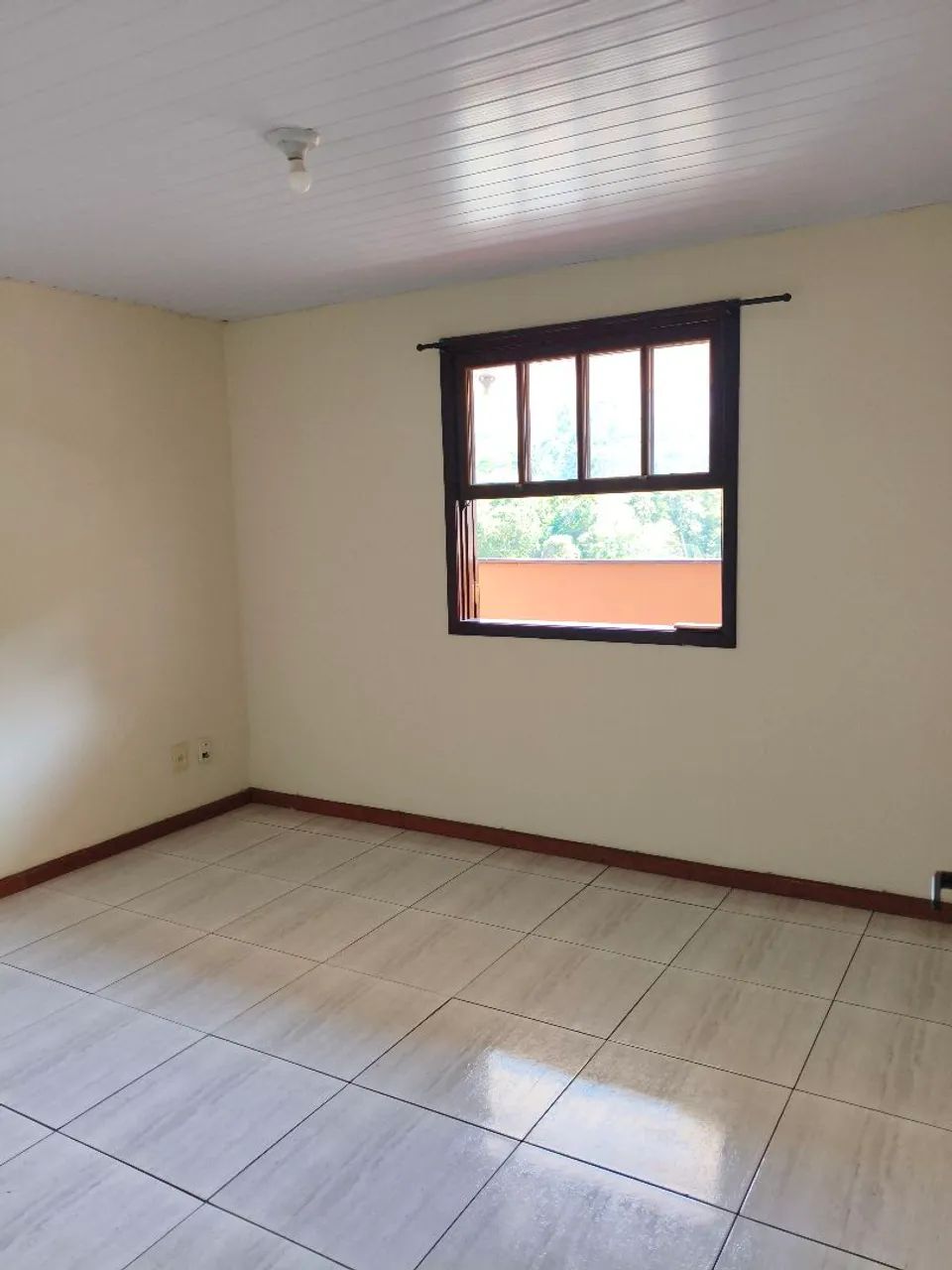Alugo casa tipo apto com varanda e área  - Foto 5