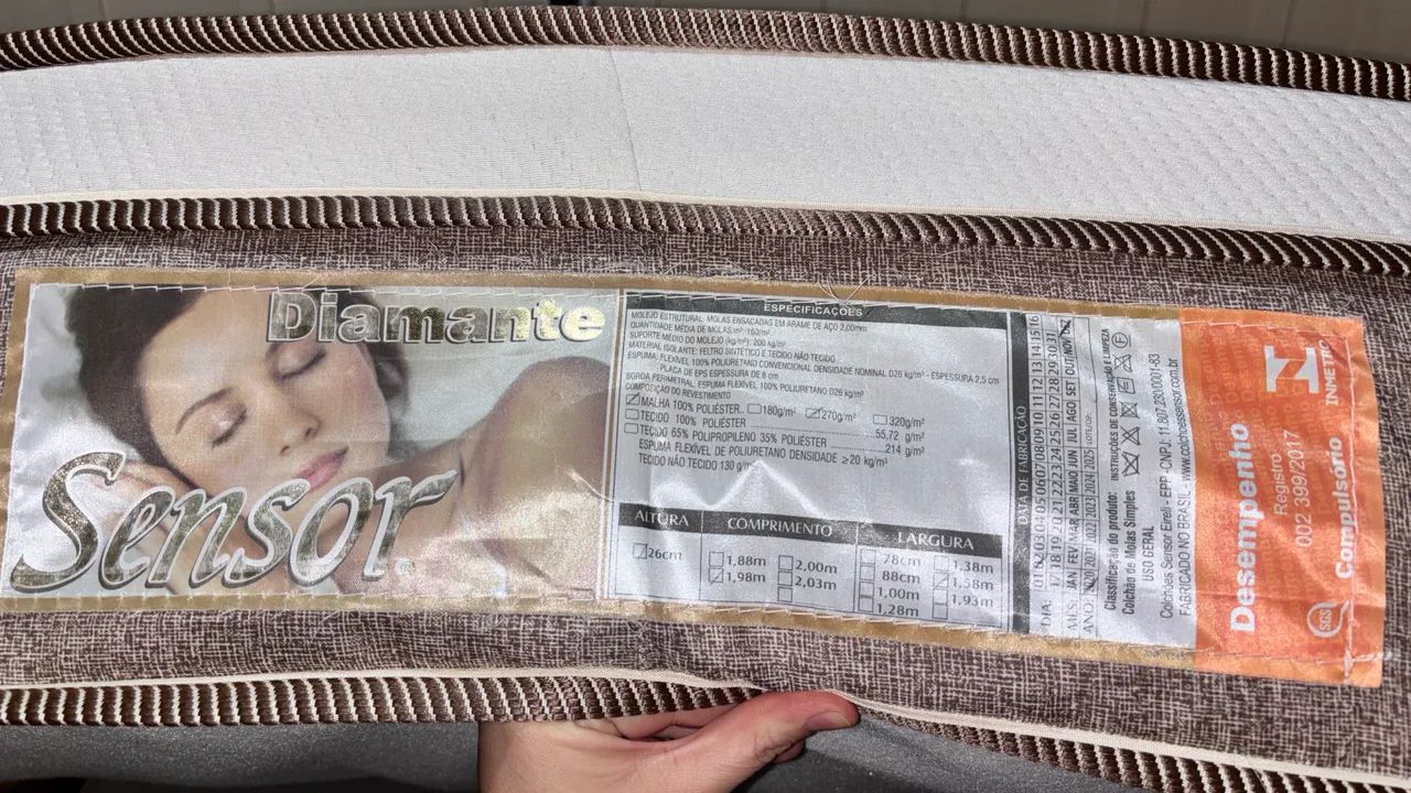 Vendo cama queen 