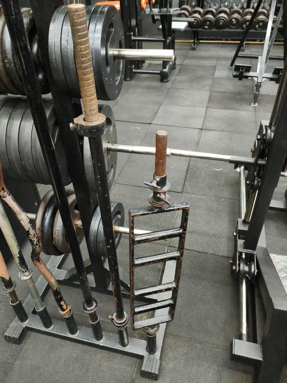 Barras acadêmia musculação  - Foto 2