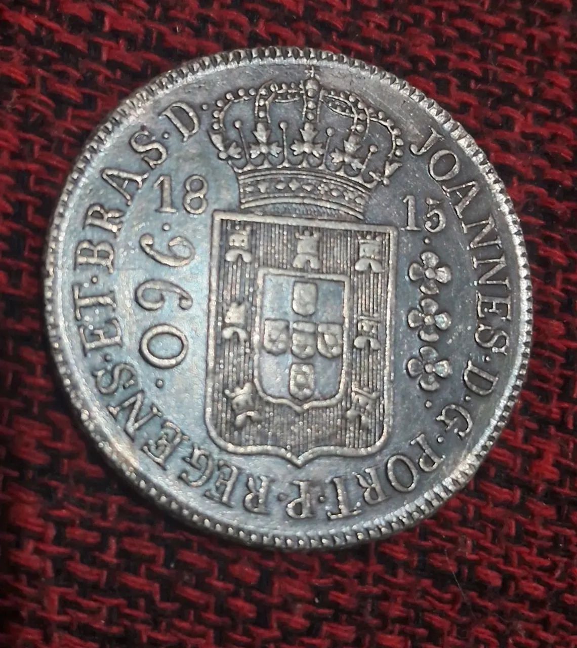 Rara e Antiga moeda de prata de 960 réis do Brasil Colônia, datada de 1815,  - Foto 3