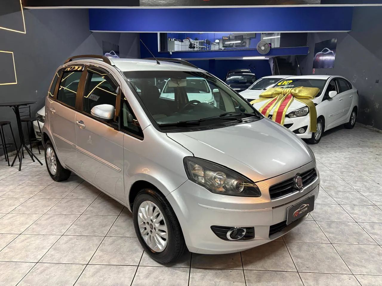 Fiat Idea Attractive 1.4 Fire Flex 8V 5P 2011 - Foto 3